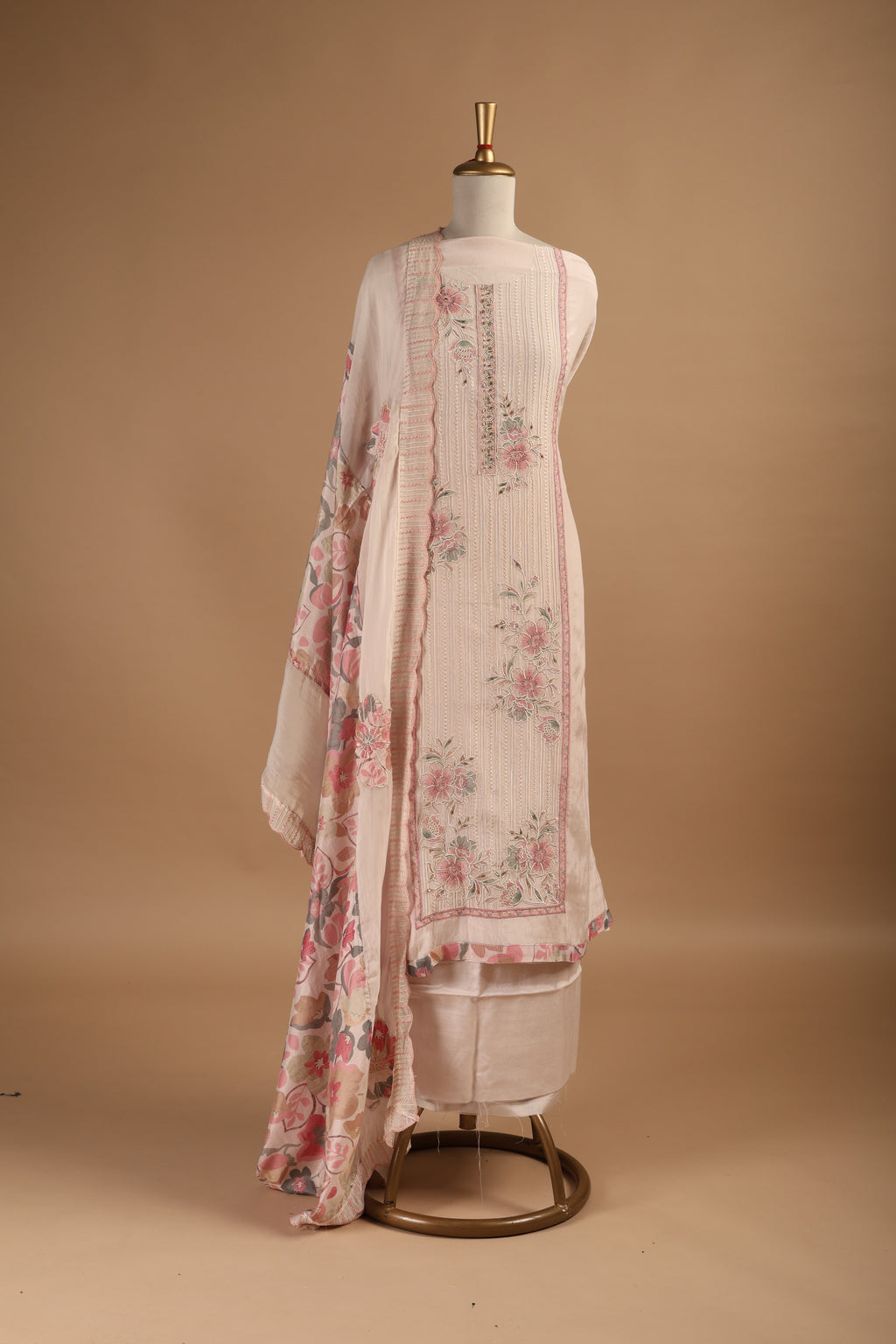 Powder Pink Mul Chanderi Three Piece Suit with Thread Embroidery