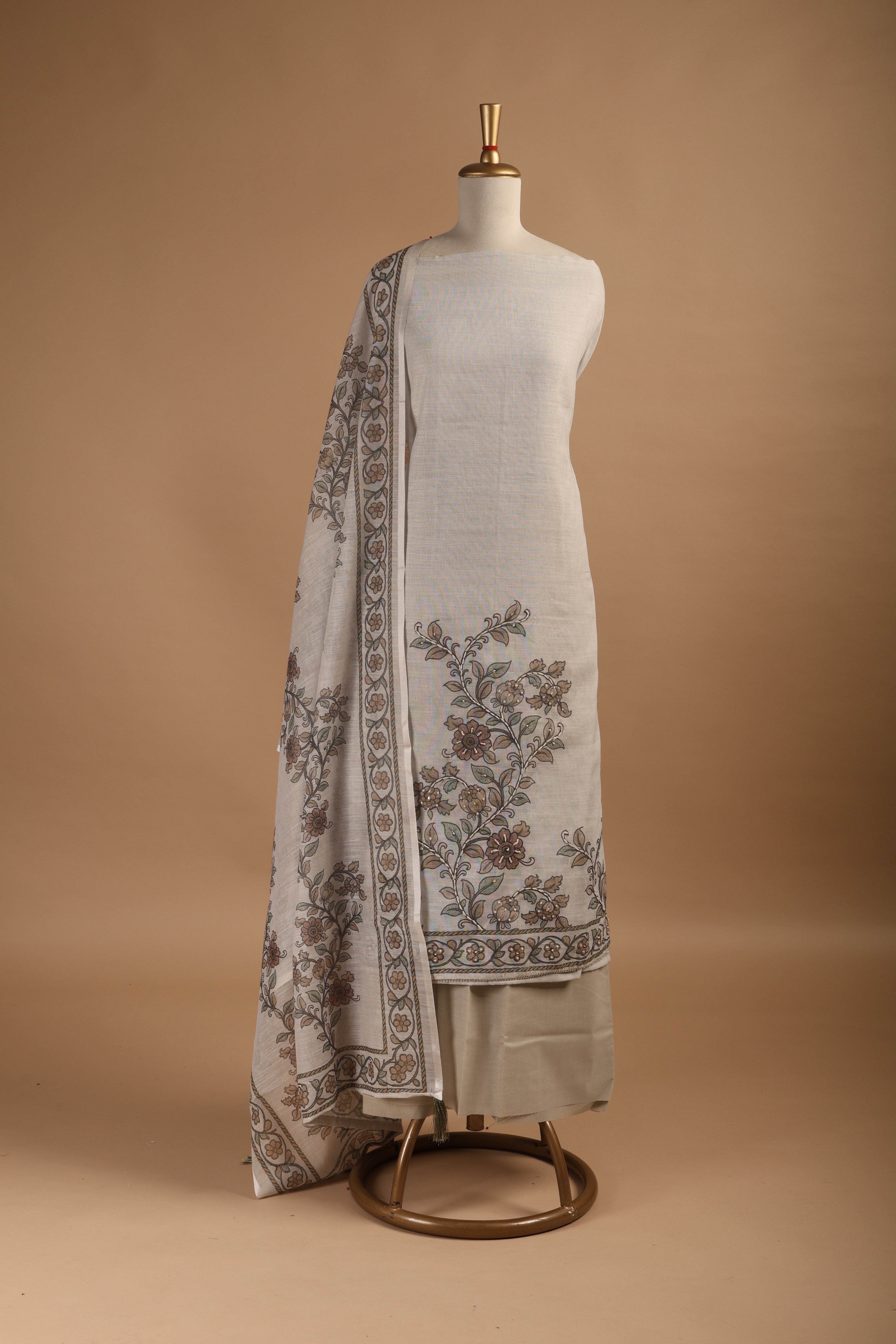 Light beige Digital Printed Linen Suit Set with French Knots & Kantha Highlights