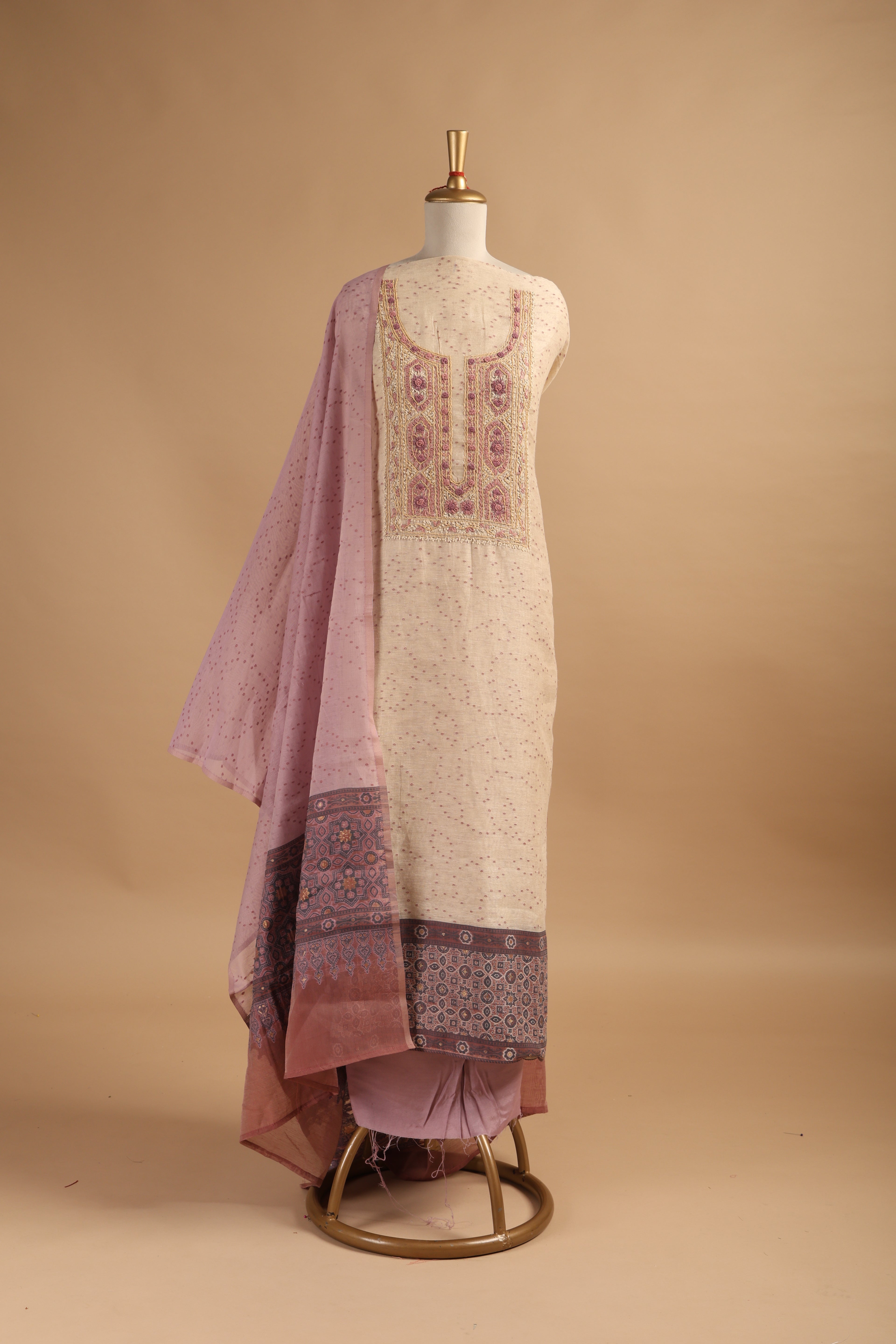 Ivory & Mauve Unstitched Suit Set in Linen with French Knots Embroidery & Digital Print Dupatta
