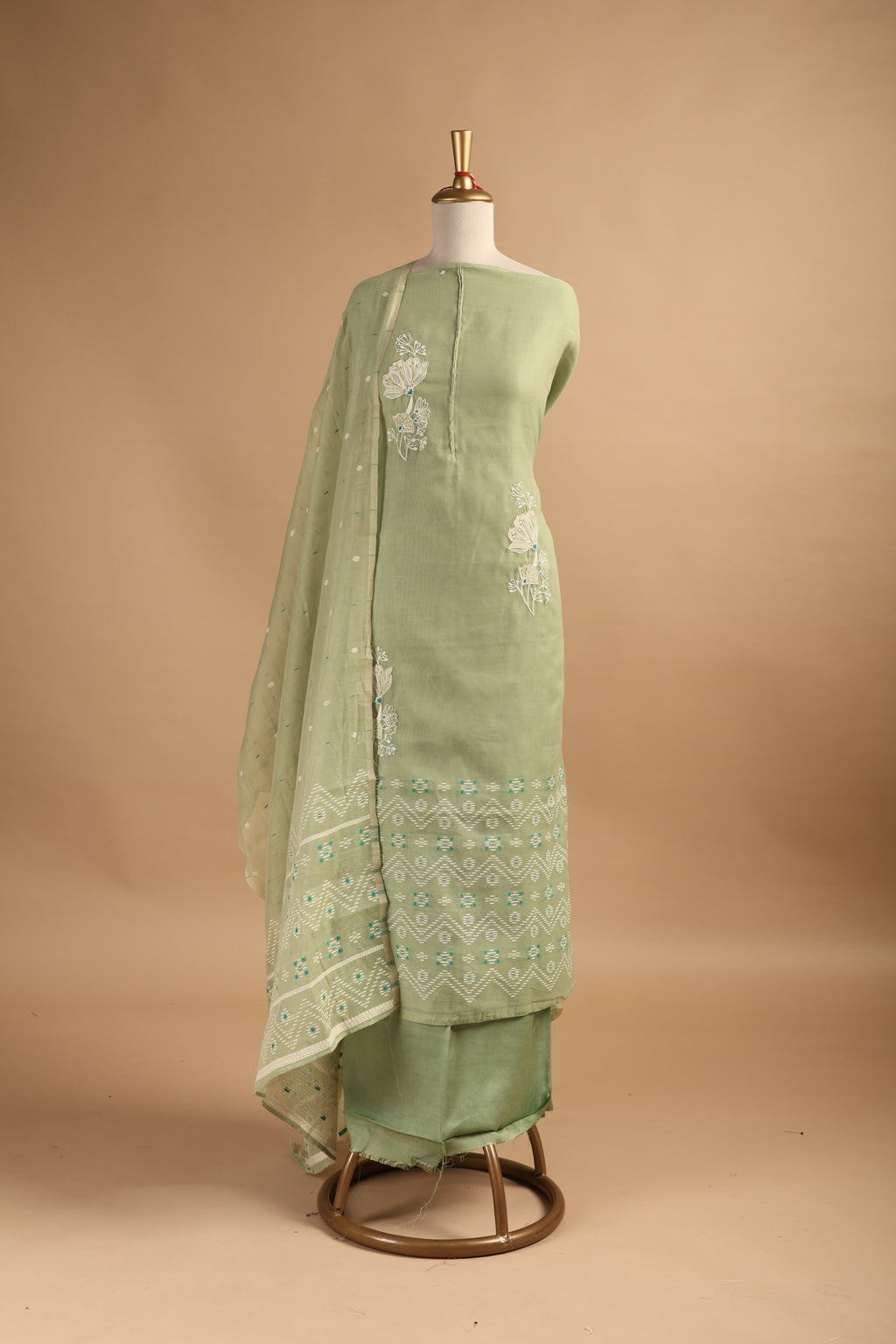 Light Green Chanderi Suit with Jamdani Weave & Embroidered Detailing