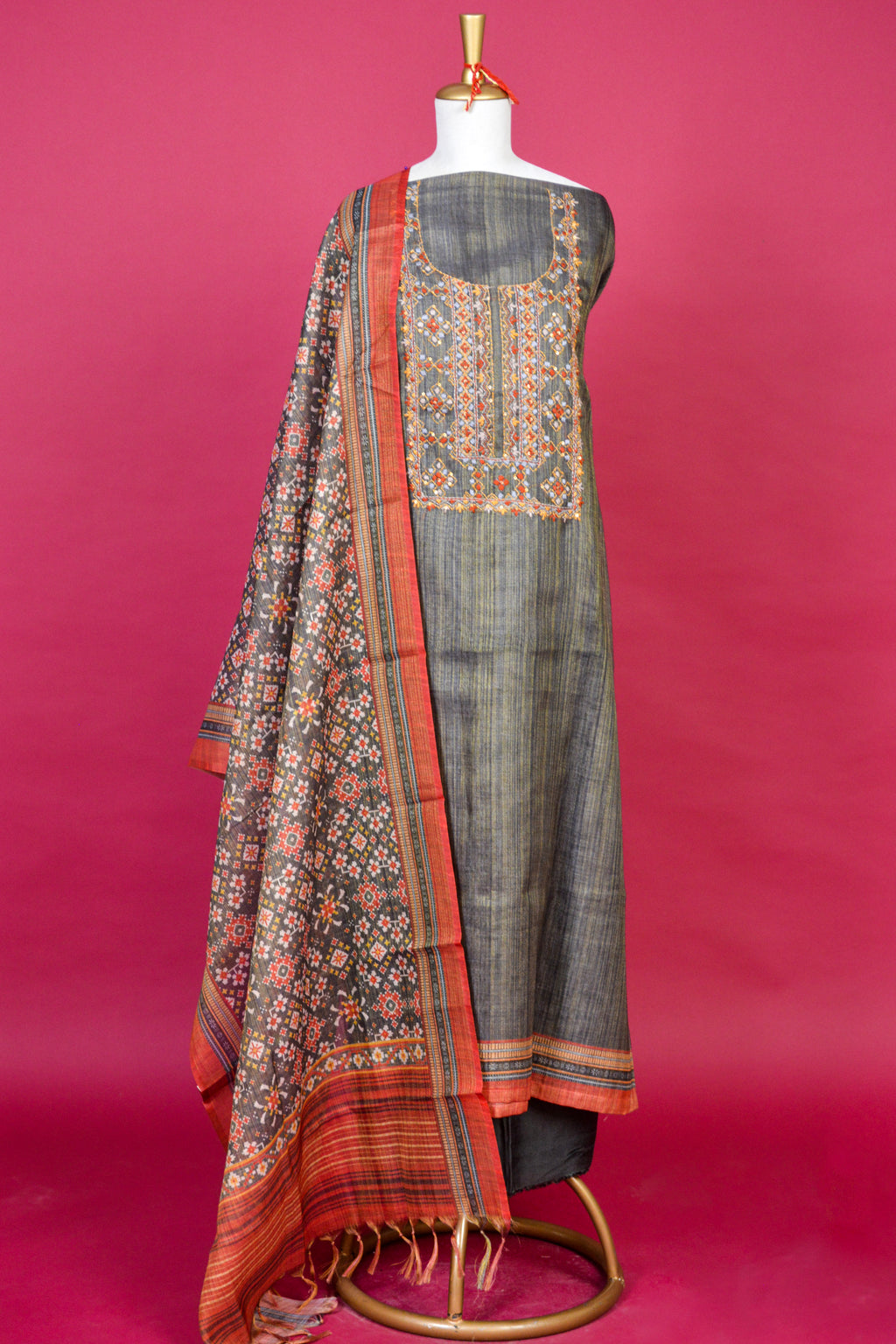Charcoal Grey and Rust Linen Jamdani Kurta Dupatta Set – 3 piece