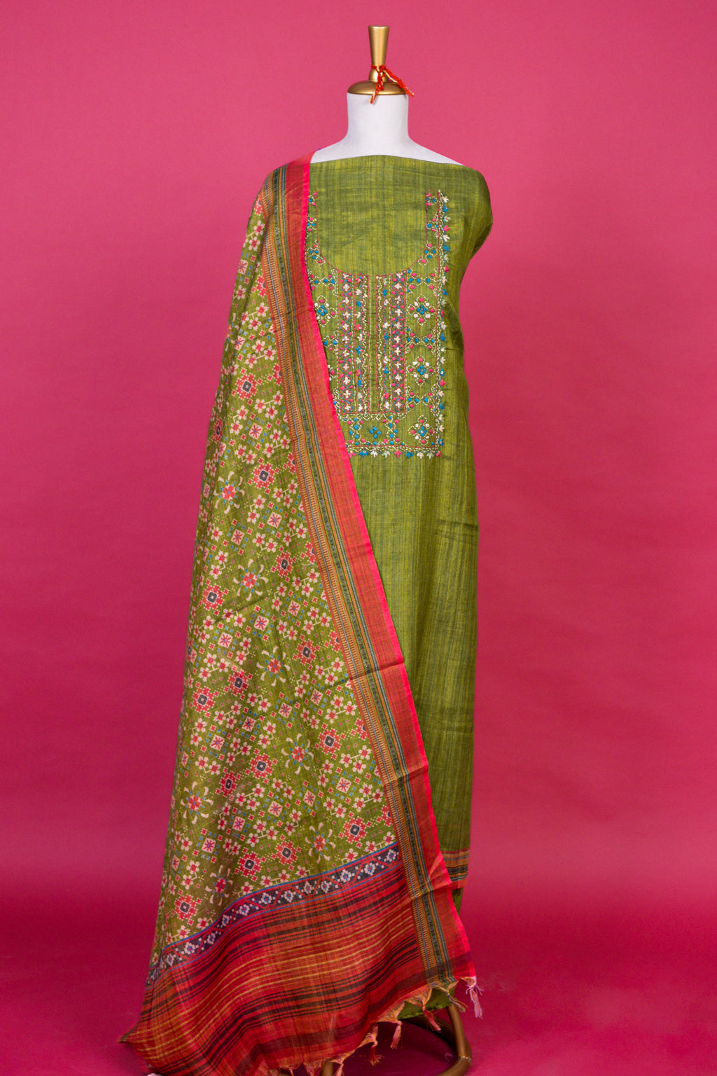 Green Tissue Linen Jamdani Kurta Dupatta Set – 3 piece