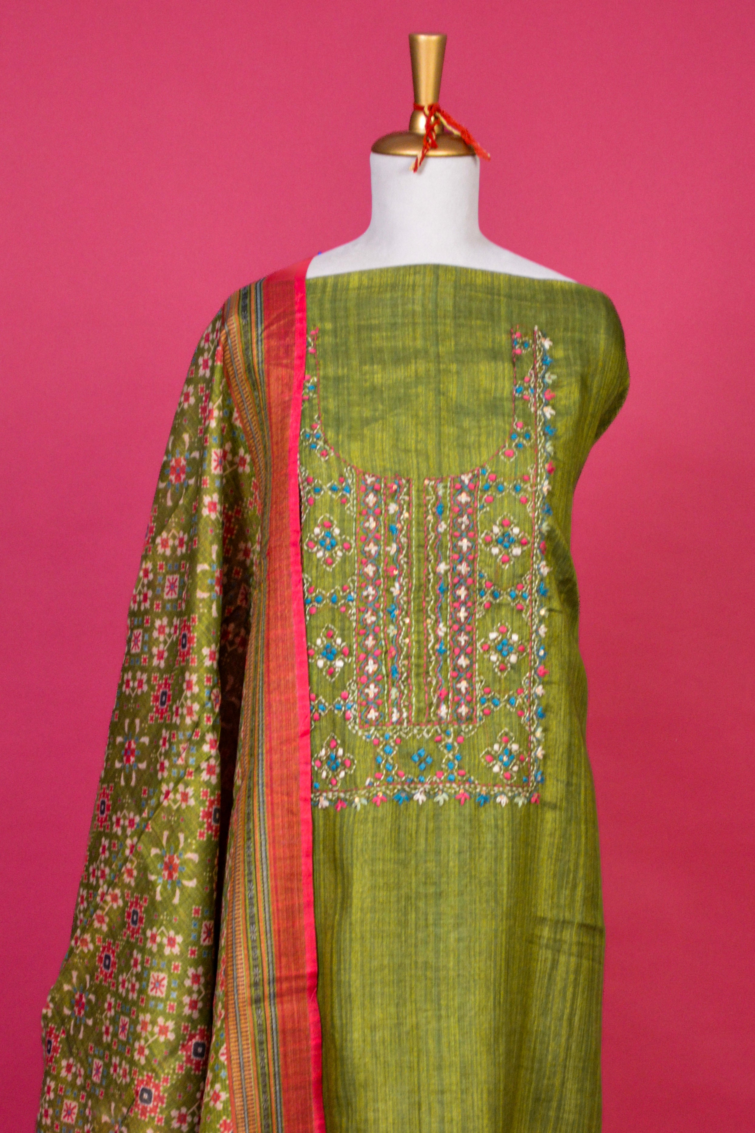 Green Tissue Linen Jamdani Kurta Dupatta Set – 3 piece