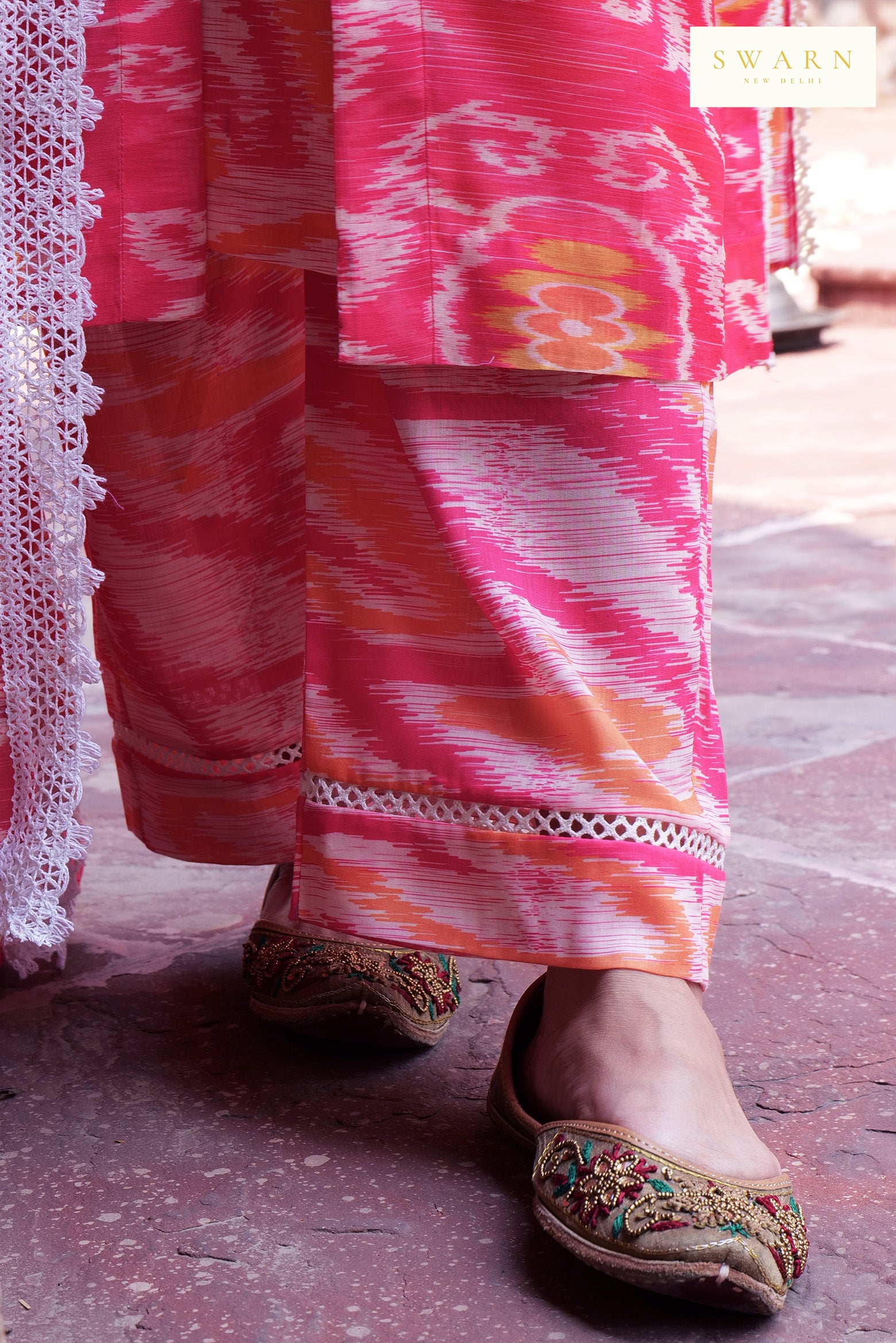 Chanderi Digital Printed Kurta Dupatta Set with Resham Embroidered Neckline – 3 piece