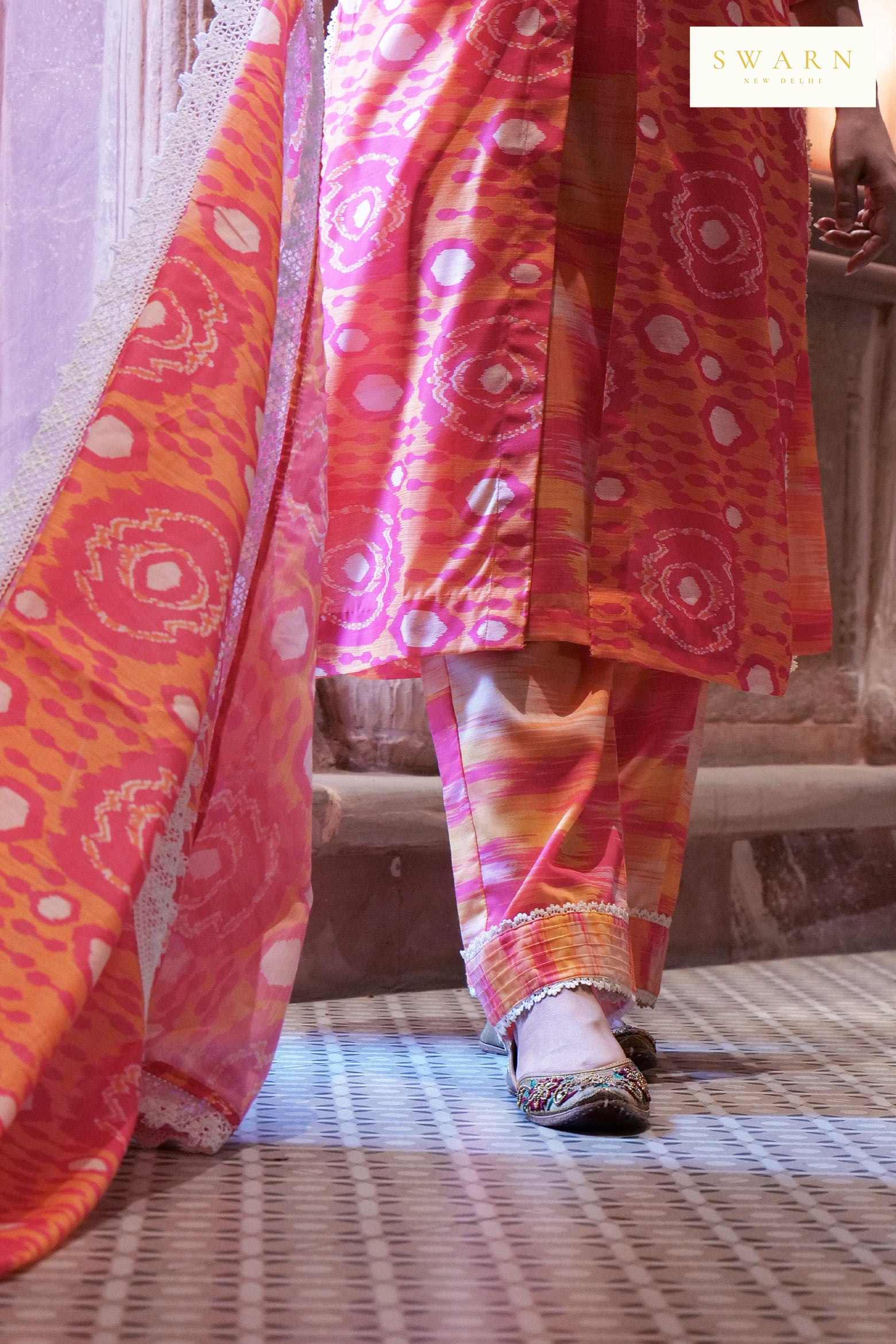 Chanderi Digital Printed Kurta Dupatta Set with Resham Embroidered Neckline – 3 piece